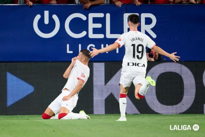 Guruzeta celebra su gol en el Osasuna - Athletic (Foto: LALIGA).