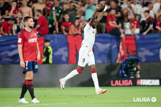 Iñaki Williams celebra su gol a Osasuna (Foto: LALIGA).
