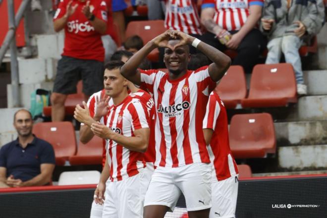 Otero ante el Mirandés. (Foto: LaLiga)