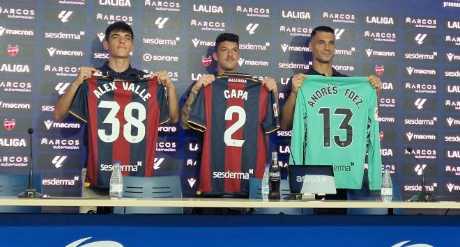 Presentación de Ander Capa, Álex Valle y Andrés Fernández como nuevos jugadores del Levante UD.