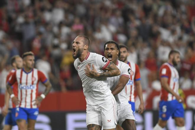 Celebración del gol de Gudelj (Foto: Kiko Hurtado).