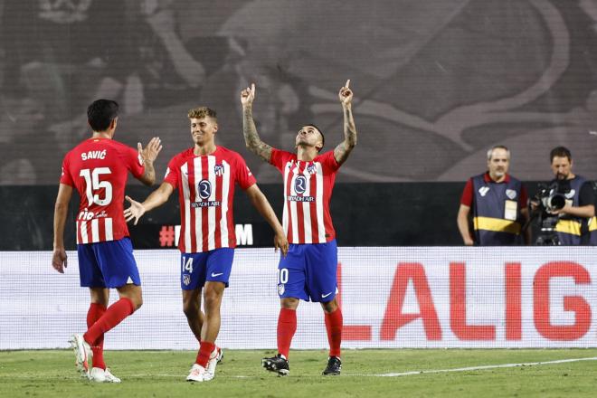 Correa celebra su gol en el Rayo-Atlético en Vallecas (FOTO: EFE).