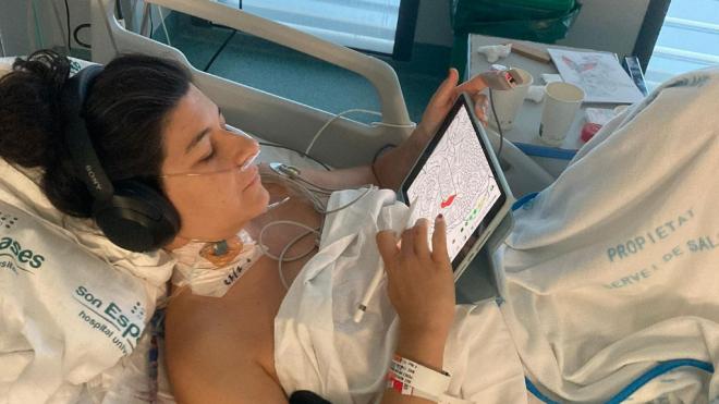 Nerea Pérez de las Heras en su estancia en el hospital (@nereaperezdelasheras)