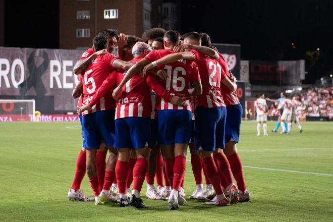 Los jugadores del Atlético de Madrid celebran un gol al Rayo(Foto: Cordon Press).