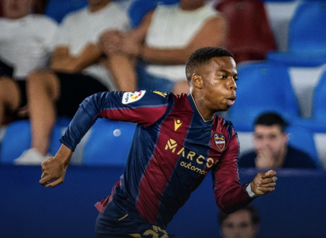 Charly Musonda se desvincula del Levante UD