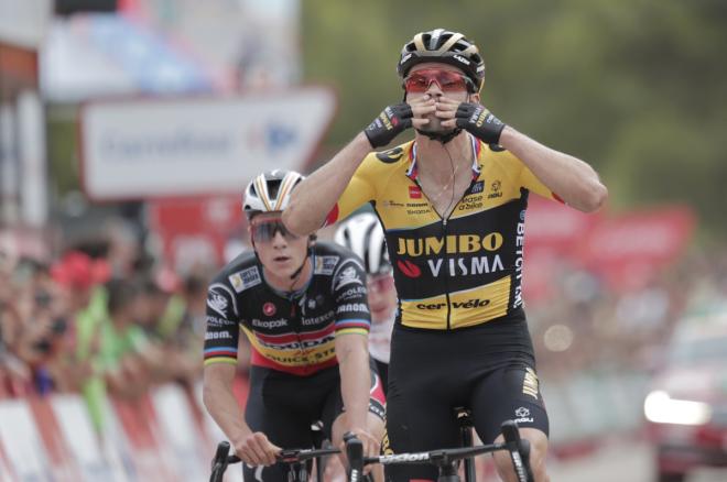 Primoz Roglic celebra su triunfo en La Vuelta a España 2023 (Foto: EFE).