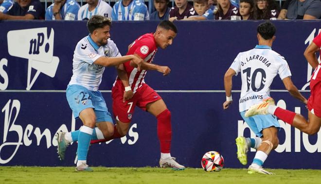 Dani Lorenzo y Larrubia, los dos jugadores más diferenciales del Málaga contra el Atleti B. (Foto