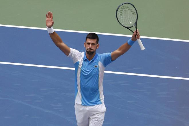Djokovic agradece a la afición neoyorquina (Foto: Cordon Press)