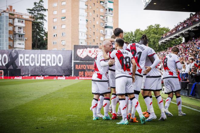 El Rayo Vallecano pone fin al muro de su estadio: Presa confirma que entrarán 300 aficionados más
