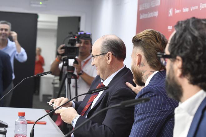 José Castro, en la presentación de Sergio Ramos (Foto: Kiko Hurtado).