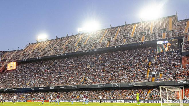 Afición del Valencia CF en Mestalla
