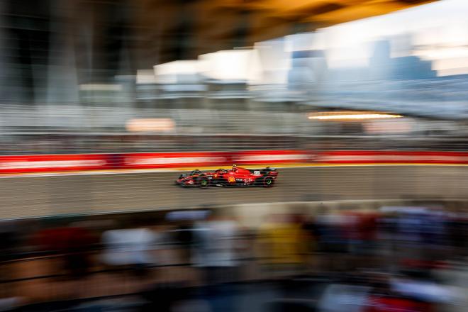 Carlos Sainz, en el GP de Singapur (Foto: Cordon Press).