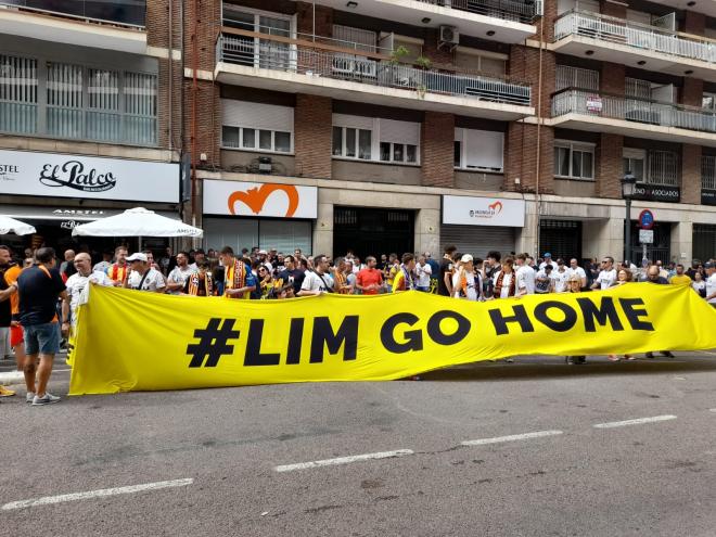 Protestas contra peter Lim