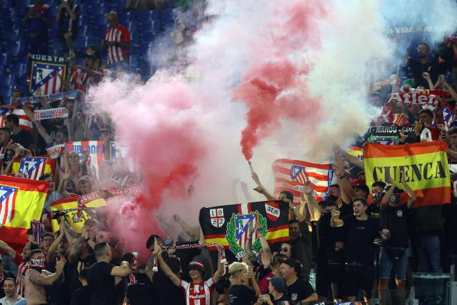 Aficionados del Atlético en el Lazio-Atlético (Foto: Cordon Press).