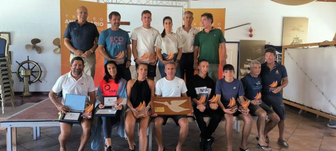 Foto de familia de los ganadores del Campeonato de Andalucía de Snipe (Foto: Federación Andaluza