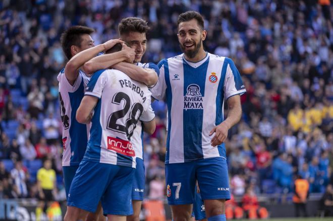 Wu Lei, Marc Roca y Borja Iglesias celebran un gol de Pedrosa (Foto: Cordon Press).