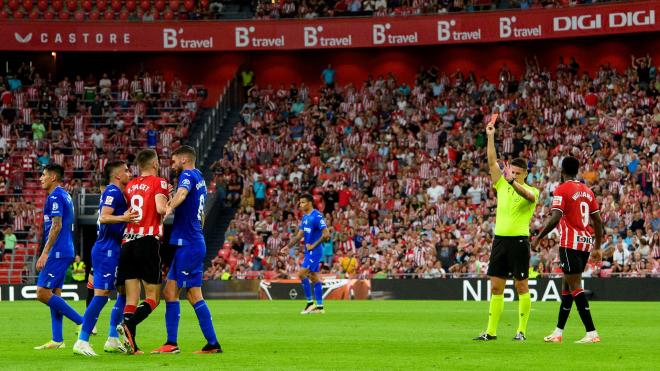 Roja a Oihan Sancet en el Athletic - Getafe (Foto: Athletic Club).