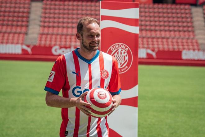 Blind en su presentación con el Girona FC. (Foto: Girona FC)