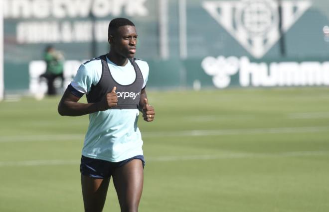 Luiz Henrique, en un entrenamiento del Betis (Foto: Kiko Hurtado).