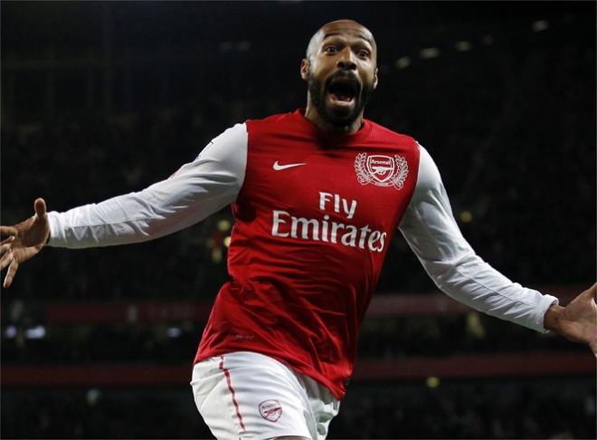 Henry anota con el Arsenal en su cesión de dos meses.