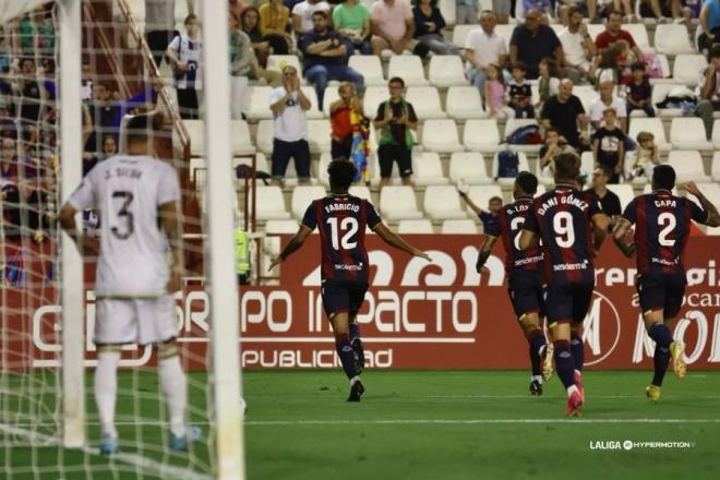 El Levante celebra el gol de Fabrício contra el Albacete. (Foto: LALIGA)
