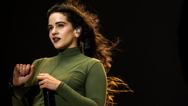 Rosalía durante un concierto (Cordon Press)