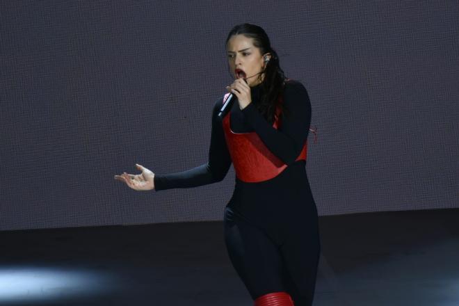 Rosalía durante un concierto (Cordon Press)