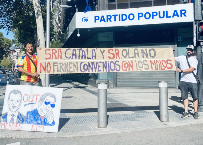 Protestas por el convenio con el Nou Mestalla en Madrid
