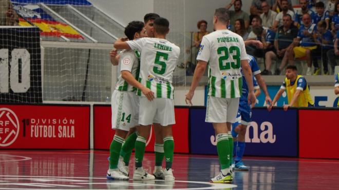 Betis Futsal ante el Quesos Hidalgo Manzanares (Foto vía: Real Betis)
