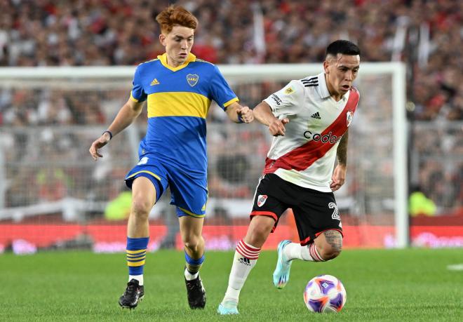 Valentín Barco, con Boca Juniors ante River Plate. (Fuente: Cordon Press).