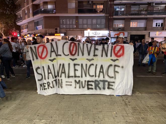 Manifestación en la previa del Valencia-Cádiz