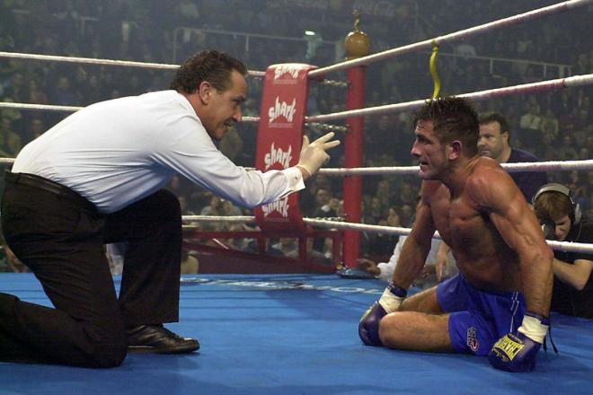 Xavi Moya en un combate de boxeo en 2002. Foto: EFE.
