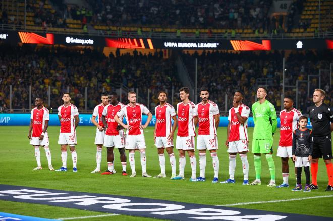 Alineación del Ajax durante la UEFA Europa League. Foto: Cordon Press.