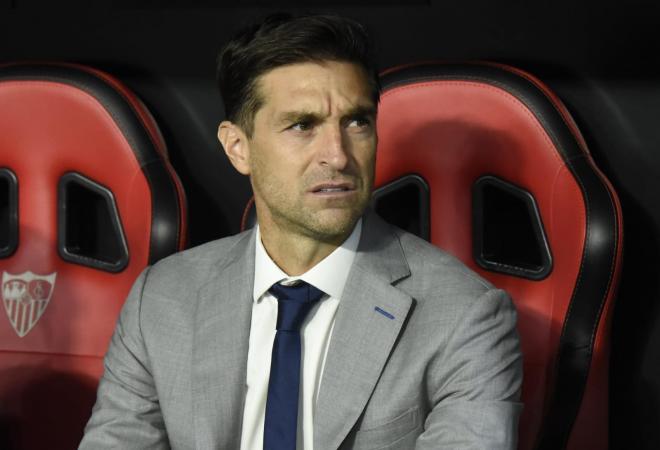 Diego Alonso, ante el Arsenal (Foto: Kiko Hurtado).