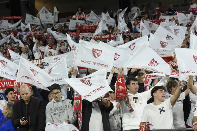 Imagen previa al Sevilla-Arsenal (Foto: Kiko Hurtado).