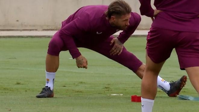 Sergio Ramos, entrenando con estos peculiares calcetines.