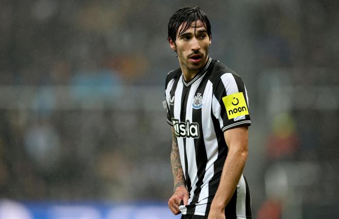 Tonali jugando su último partido antes de su sanción por apuestas (Foto: EFE)