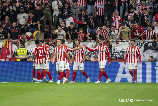 Celebración del gol de Juan Otero en el Sporting - Espanyol (Foto: LALIGA).