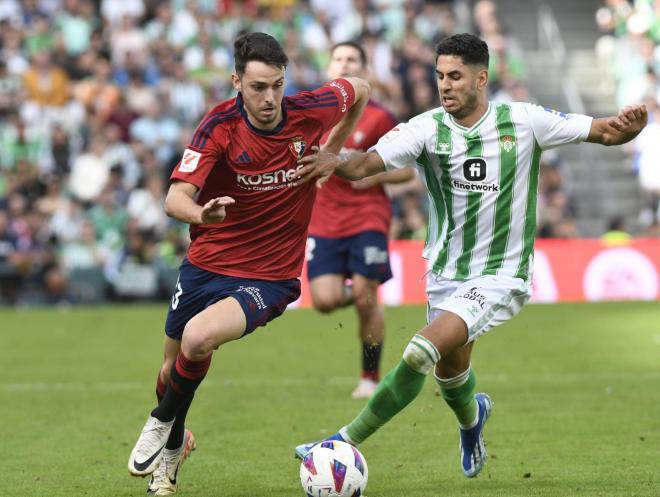 Raúl García de Haro, ante el Betis (Foto: Kiko Hurtado)