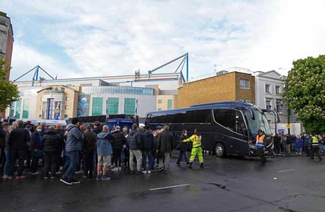 Imágenes del exterior de Stamford Bridge. (Foto: Cordon Press)
