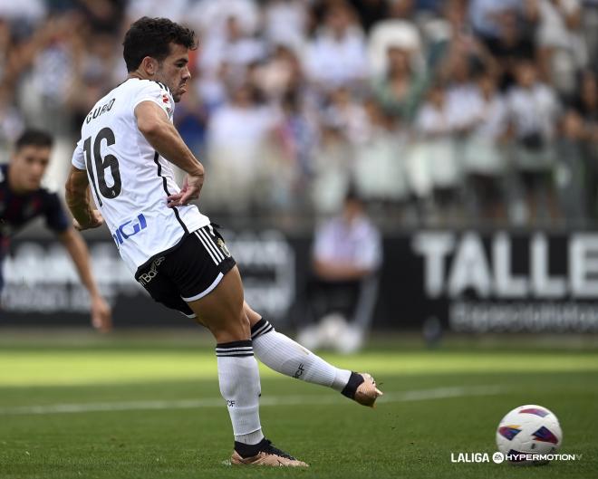 Curro Sánchez, con el Burgos (foto: LALIGA).