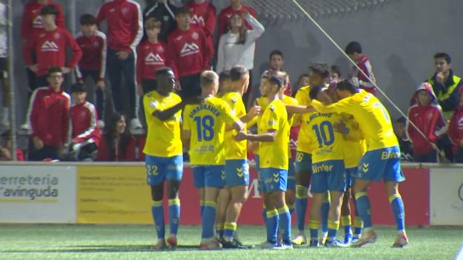 Las Palmas celebrando el primer gol del partido contra el Manacor.