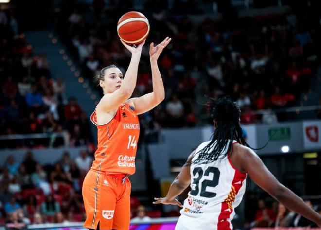 La falta de acierto condena al Valencia Basket Femenino en su visita a Zararagoza (59-47)