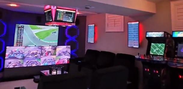La sala de un aficionado para ver la Fórmula 1 (Foto: Redes Sociales).