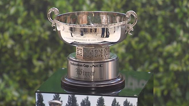 Trofeo de la Copa Federación ganada por España en 1991.