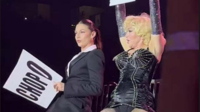 Úrsula Corberó y Madonna en el concierto de Barcelona (@mirandamakaroff)