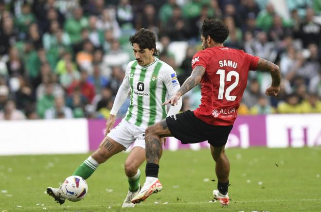 Bellerín, ante el Mallorca (Foto: Kiko Hurtado).