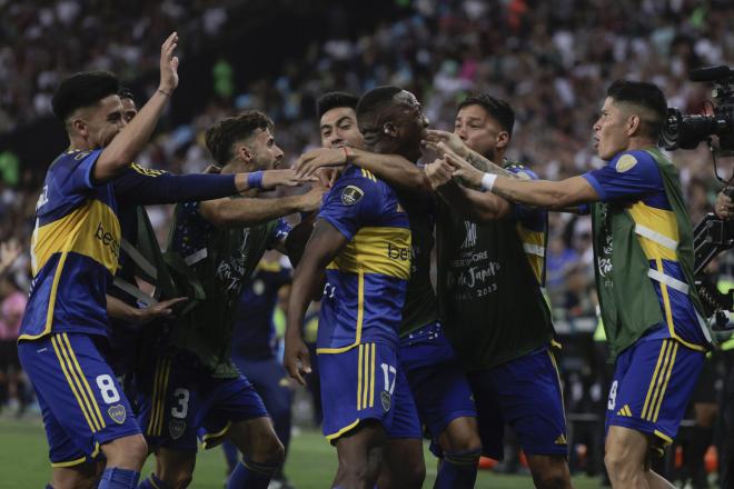 Advínucla celebrando el gol de Boca Juniors al Fluminense (Foto: EFE).
