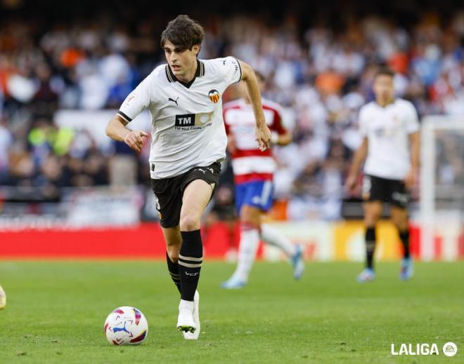 Javi Guerra ante el Granada CF (Foto: La Liga)