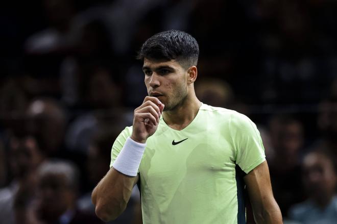 Carlos Alcaraz durante el París-Bercy. (Foto: Cordon Press)